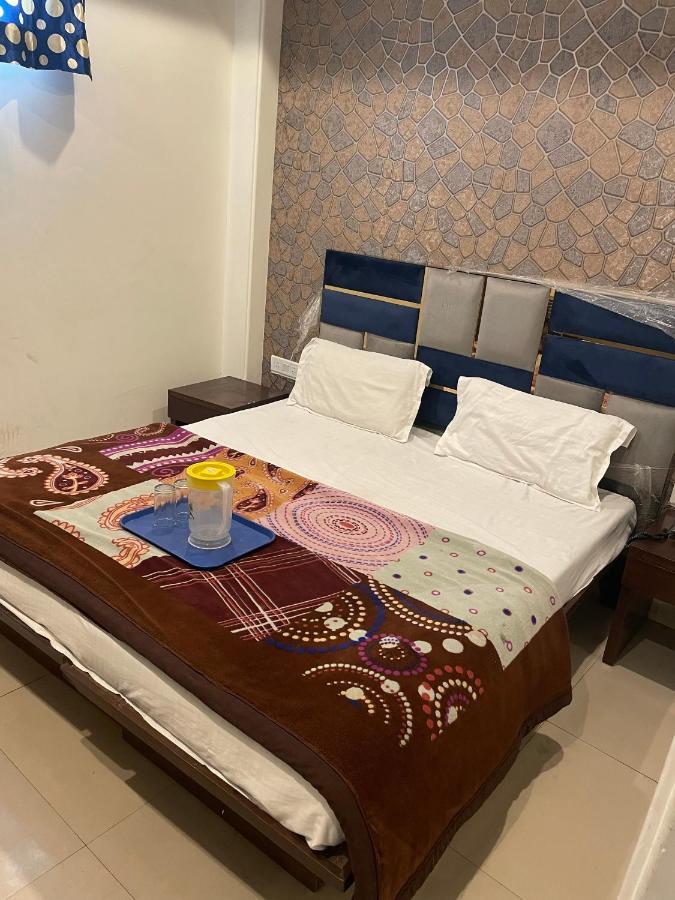 Hotel Aditya Near Railway Station Main Bazar New Delhi